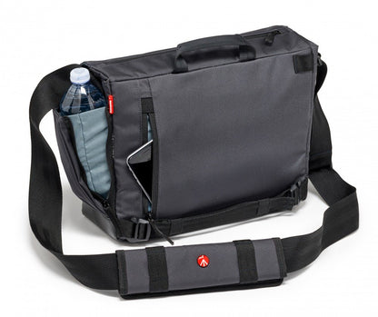 Manfrotto MN-M-SD-10 Messenger Bag, Manhattan Collection, 2.8 gal (8.3 L), Speedy 10, Fits 12-Inch PC, Tripod Mountable, Rain Cover Included, Water Repellent Material