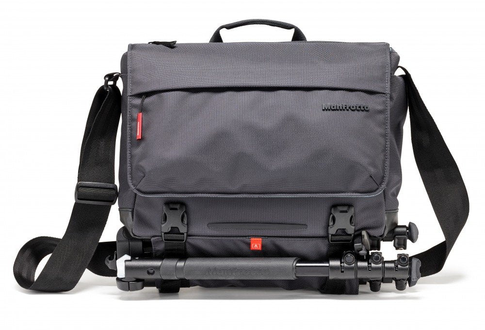 Manfrotto MN-M-SD-10 Messenger Bag, Manhattan Collection, 2.8 gal (8.3 L), Speedy 10, Fits 12-Inch PC, Tripod Mountable, Rain Cover Included, Water Repellent Material